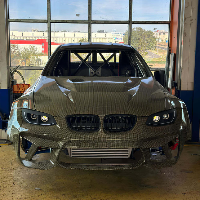 BMW E90 performance intake kit, high-flow cold air intake, 335i intake system, E90 turbo intake upgrade, BMW 328i air filter replacement, optimized throttle response, E90 M3 air intake upgrade, racing air intake, increased airflow system.