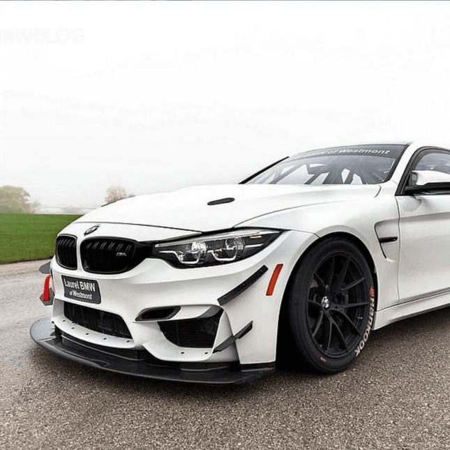 Intercooler kit for BMW M4 Competition lowers intake temperatures, improving turbo boost efficiency.