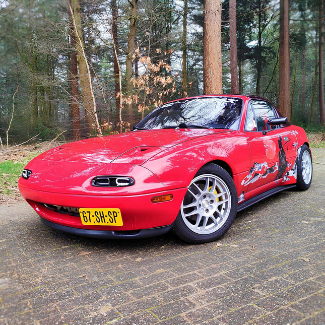Performance clutch kit for MX-5 Miata ensures smooth engagement and durability under high-performance conditions.