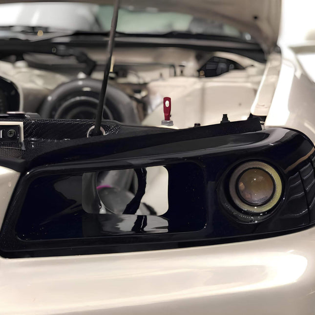 Nissan Skyline R34 polyurethane engine mounts, improved drivetrain stability, reduced engine vibration, optimized power application.


