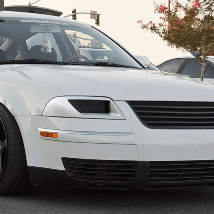 Passat B5 intercooler upgrade, aluminum high-efficiency core, optimized cooling system for forced induction, dyno-tested intake temperature reduction.

